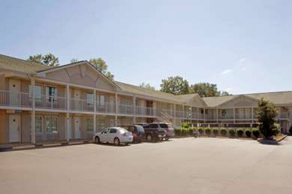 Americas Best Value Inn Tuscaloosa 1