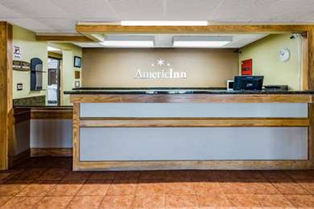 AmericInn By Wyndham Blue Earth 7