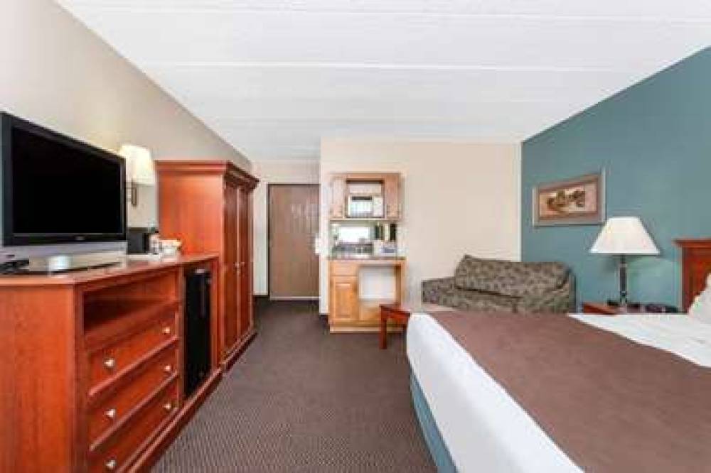 AmericInn By Wyndham Chippewa Falls 8