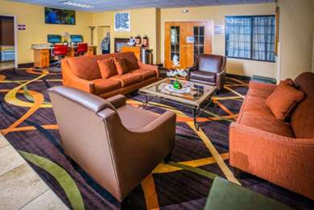 AmericInn By Wyndham Denver Airport 7