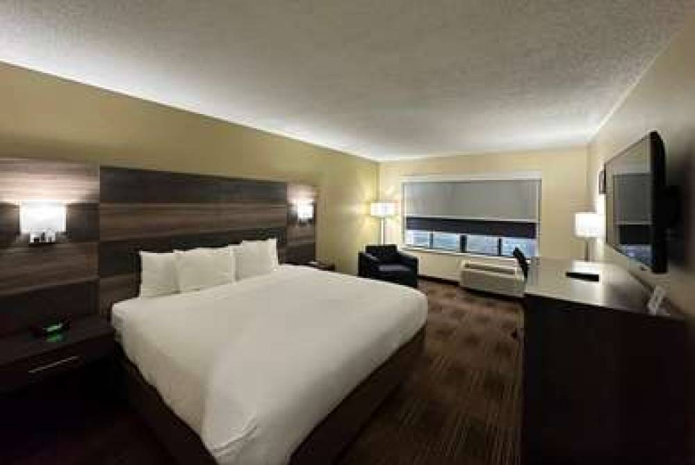 AMERICINN BY WYNDHAM FORT ATKINSON 9