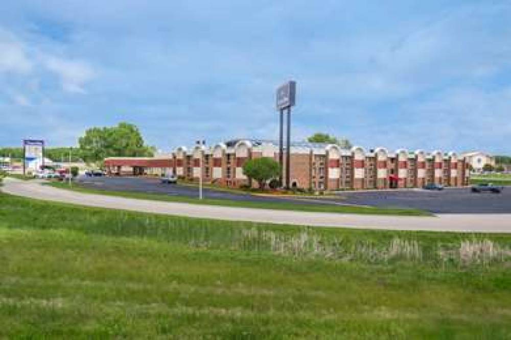 AMERICINN BY WYNDHAM JANESVILLE 1