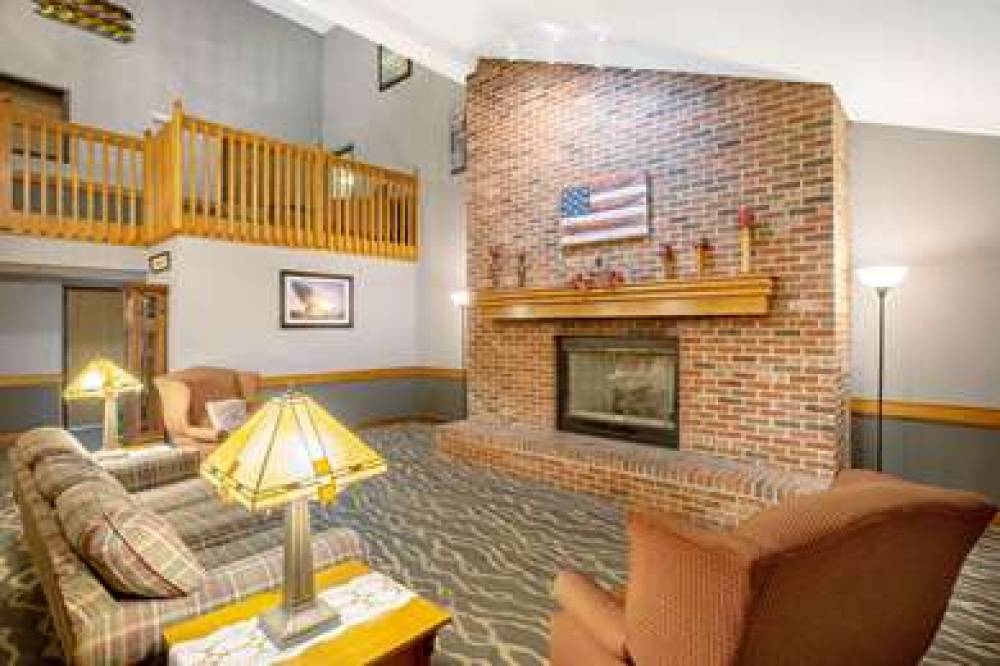 AmericInn Coralville 3