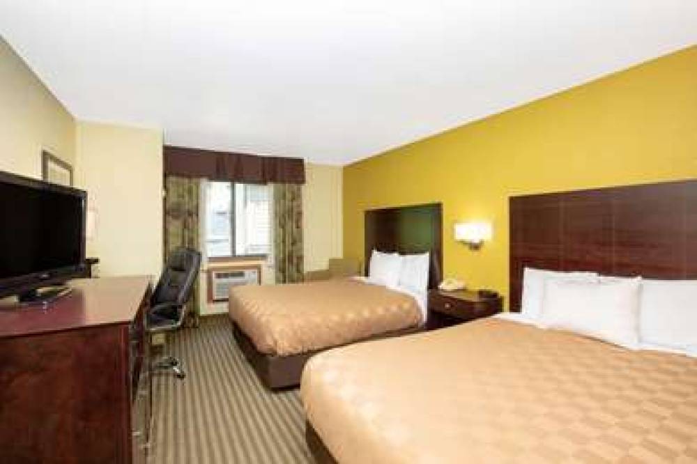 AmericInn Council Bluffs 8