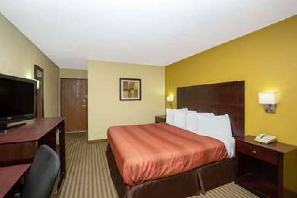 AmericInn Council Bluffs 10