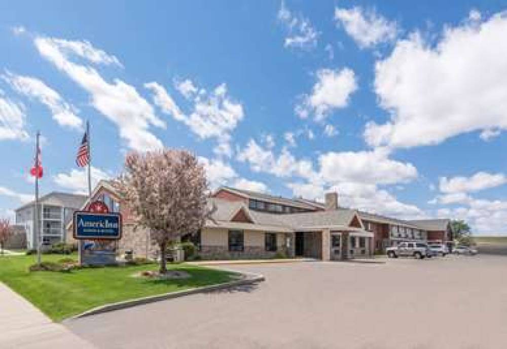 AmericInn Fargo West Acres 1