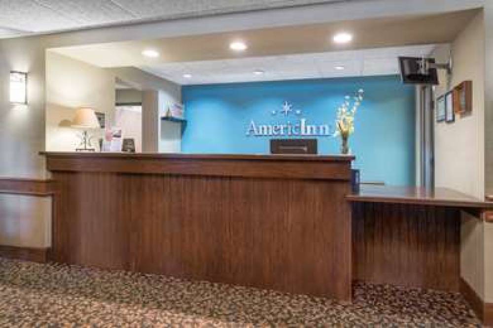 AmericInn Green Bay East 4