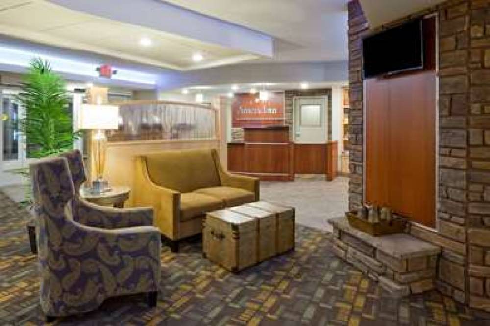 AMERICINN HARTFORD 4