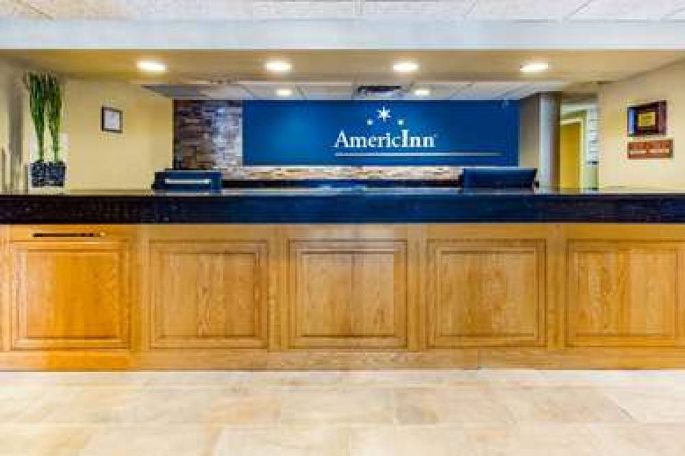 AMERICINN LONG LAKE 4