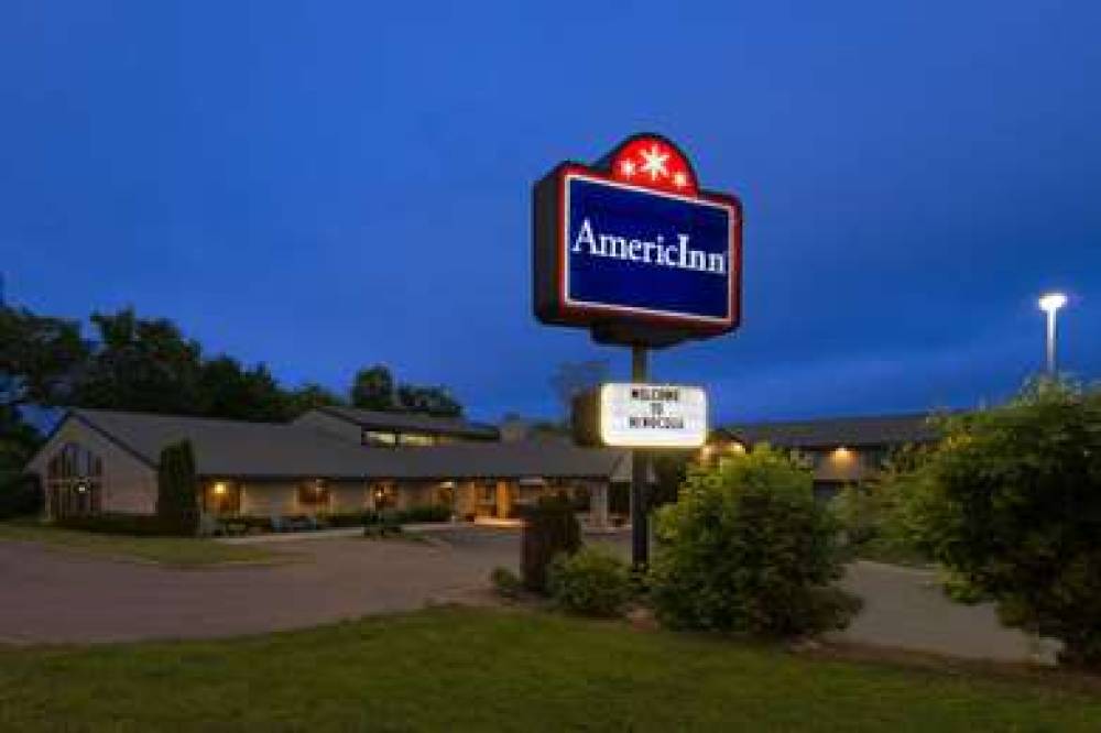 AmericInn Minocqua 2