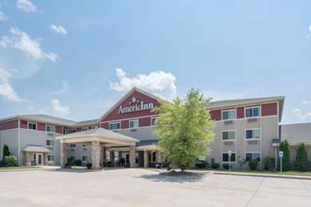 AmericInn Newton 2