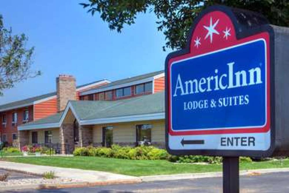 AmericInn Worthington 4