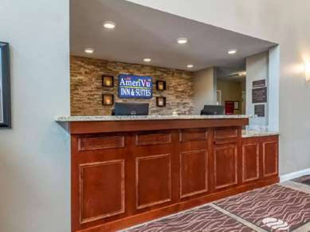 AMERIVU INN AND SUITES CHISAGO 3