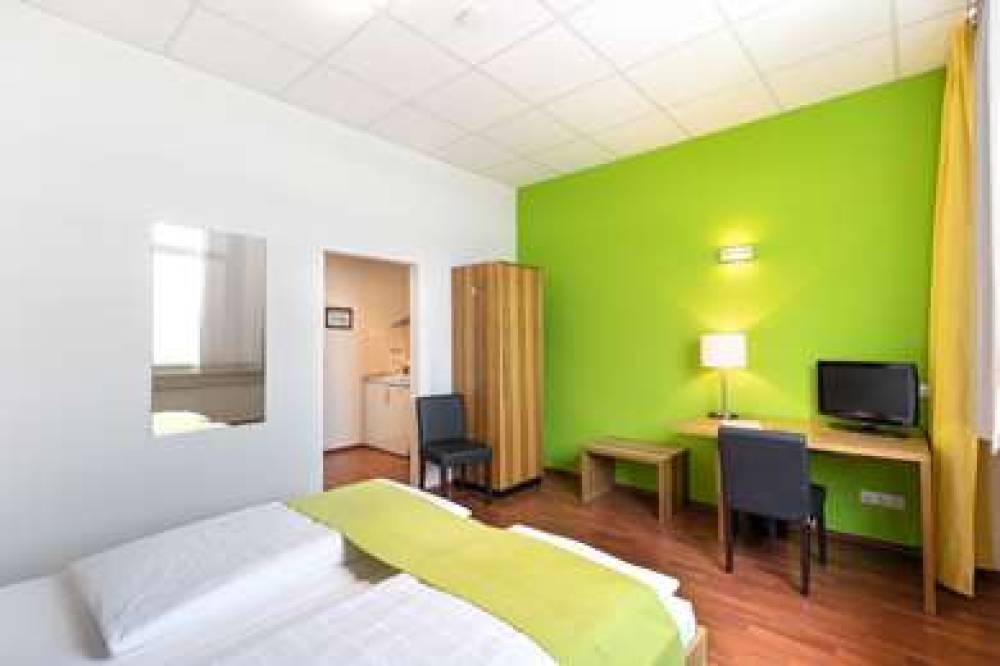 AMH AIRPORT-MESSE-HOTEL 6