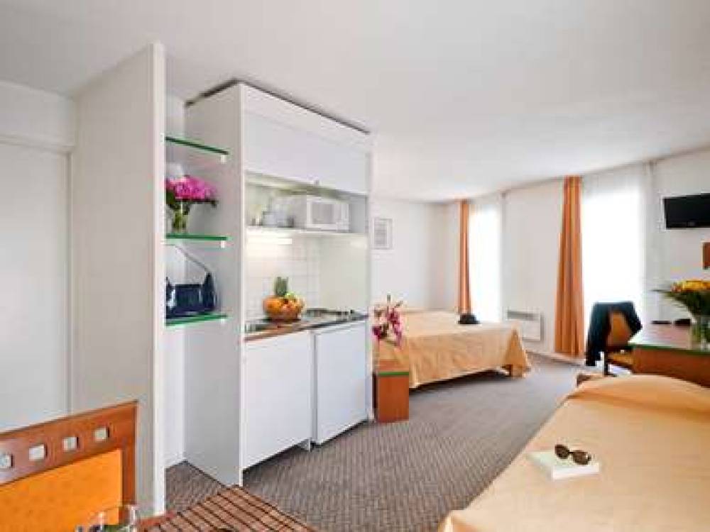 Aparthotel Adagio Access La Defense Place Charras 5