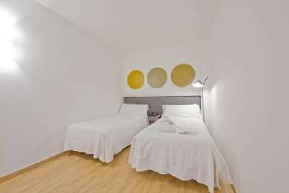 Aparthotel Atenea Valles 8