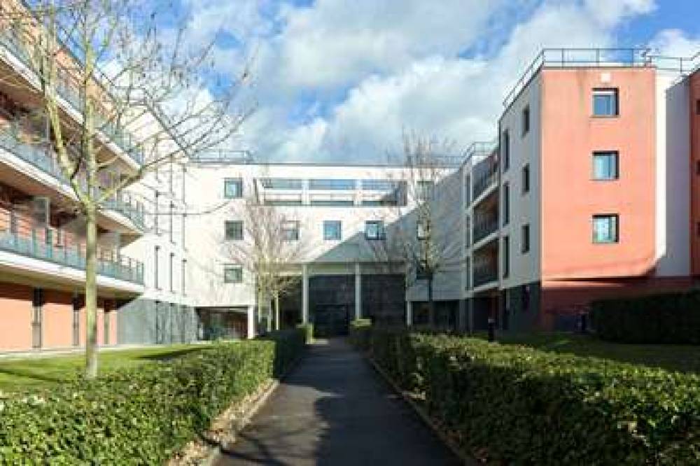 APPARTCITY SAINT-CYR-L ECOLE 2