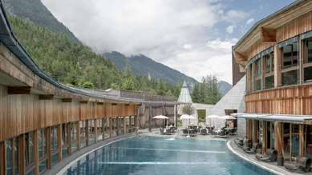 AQUA DOME TIROL THERME LANGENFELD 5