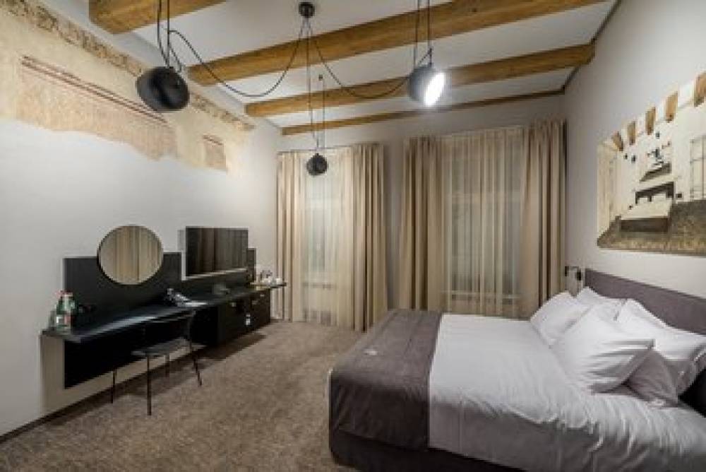 ARTAGONIST HOTEL 5