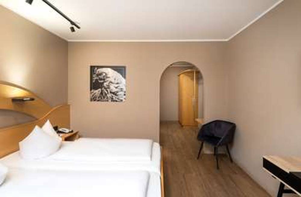 ARTHOTEL ANA GOGGL 4