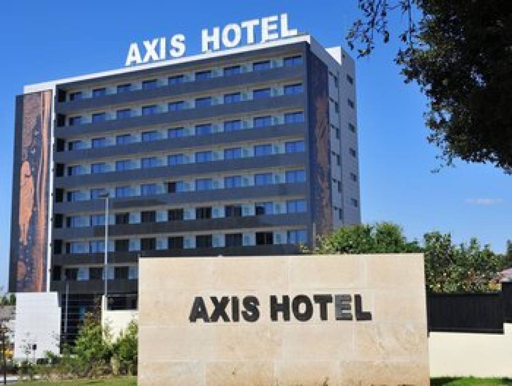 AXIS PORTO BUSINESS AND SPA 1