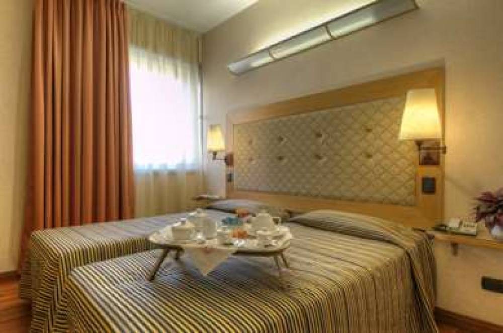 AXYHOTELS INNSTYLE MILANO 5