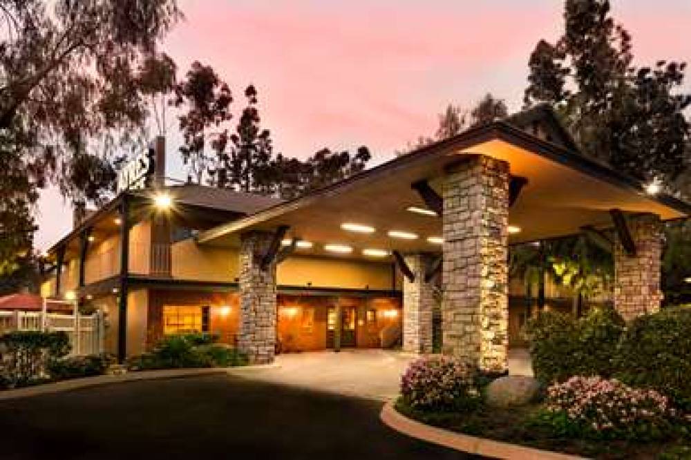 Ayres Lodge Alpine/Viejas 3