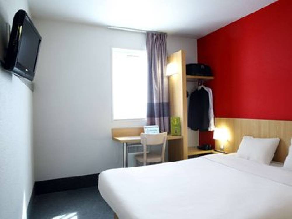 B-B HOTEL AVIGNON 2 - LE PONTET 4