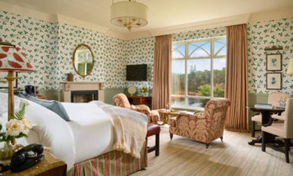 BALLYNAHINCH CASTLE HOTEL 2