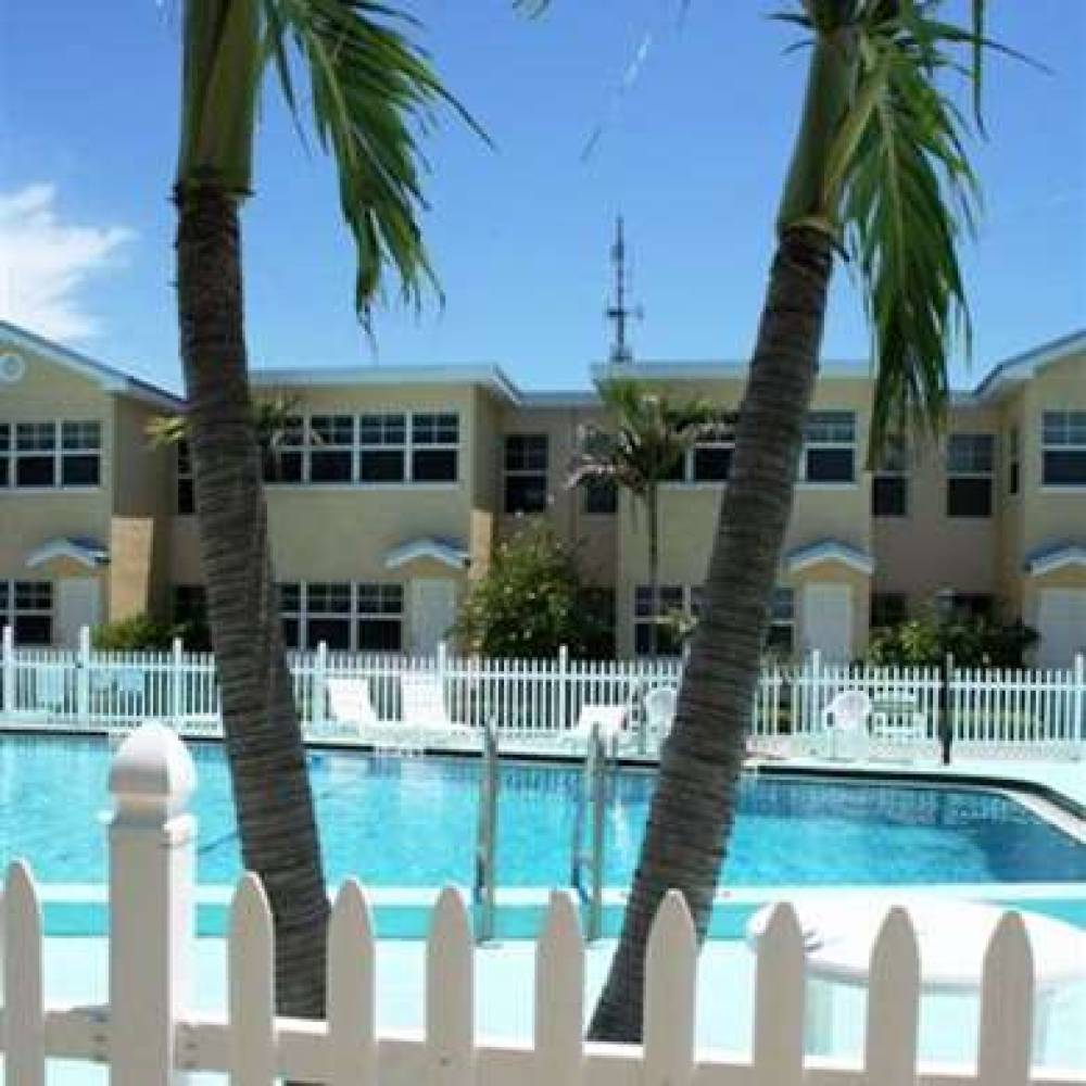 BAREFOOT BEACH RESORT 9