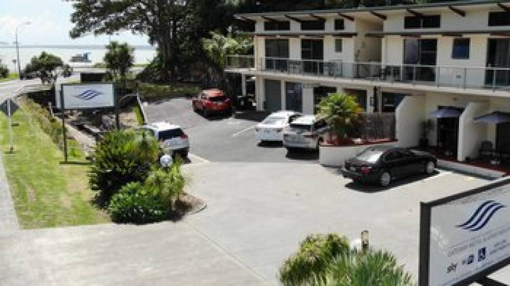 BAY OF ISLANDS GATEWAY MOTEL AND AP 1