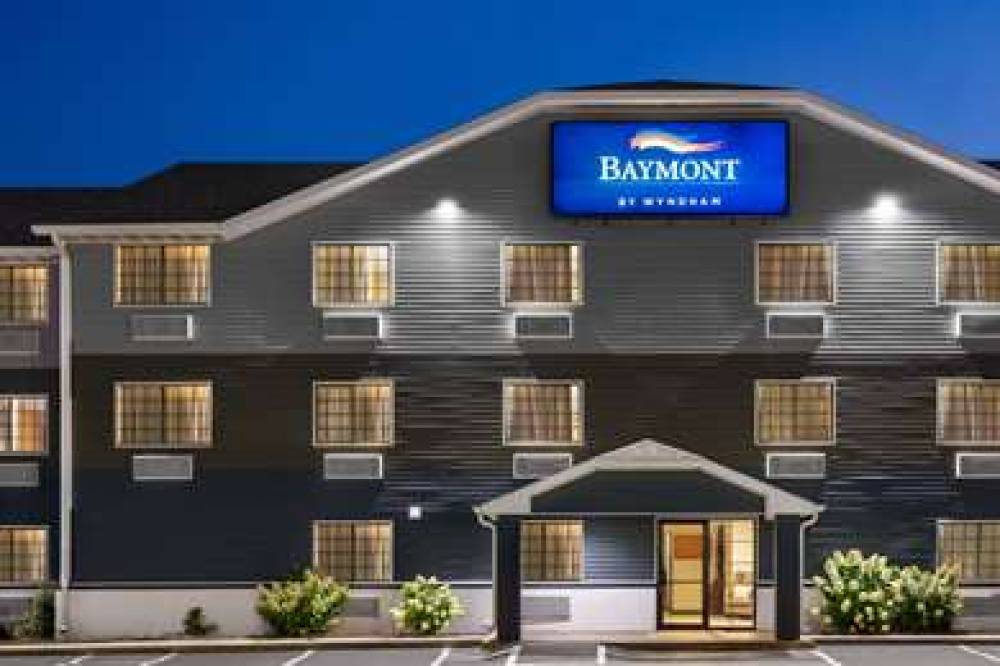 BAYMONT BY WYNDHAM CEDAR RAPID 3