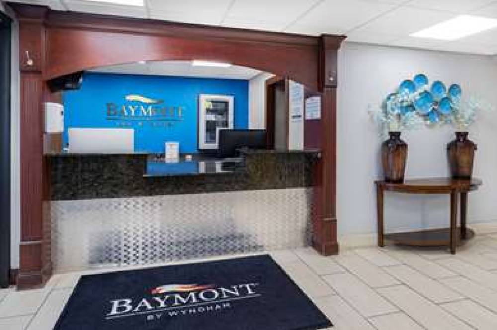 Baymont By Wyndham Champaign 3