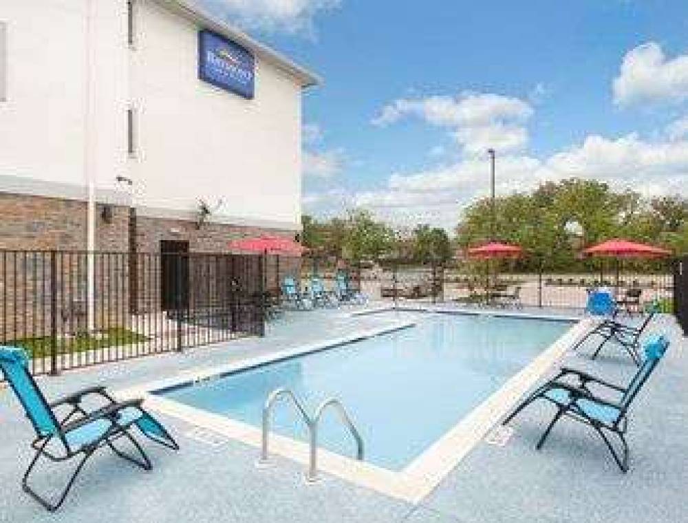 BAYMONT BY WYNDHAM, COLLEGE STATION 6