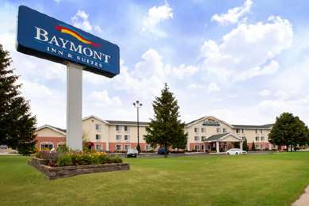 Baymont By Wyndham Mackinaw City 1