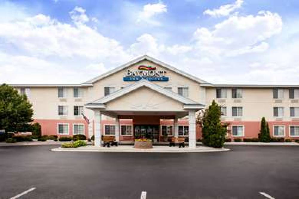 Baymont By Wyndham Mackinaw City 2