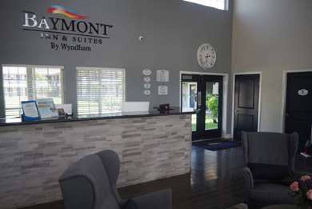 BAYMONT BY WYNDHAM YUBA CITY 4