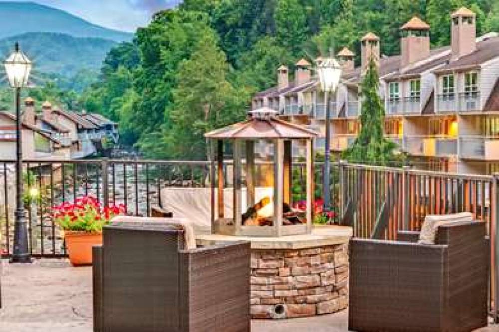 BAYMONT GATLINBURG ON RIVER 4