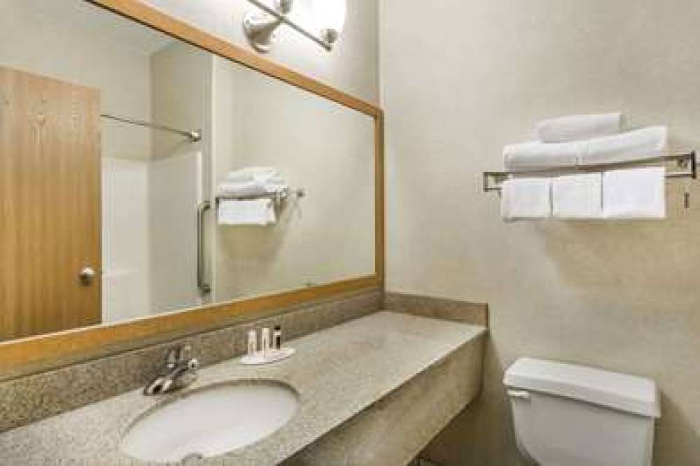 BAYMONT INN & SUITES BILLINGS 5