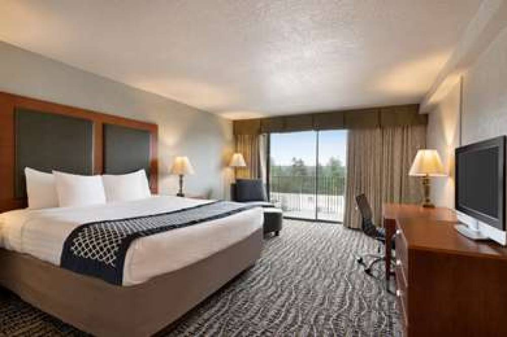 Baymont Inn & Suites Bremerton WA 8