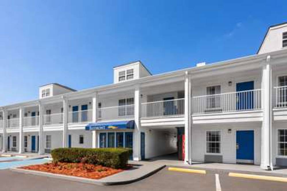 Baymont Inn & Suites Brunswick Ga