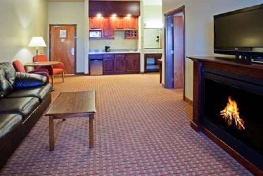 BAYMONT INN & SUITES BY WYNDHAM STU 7