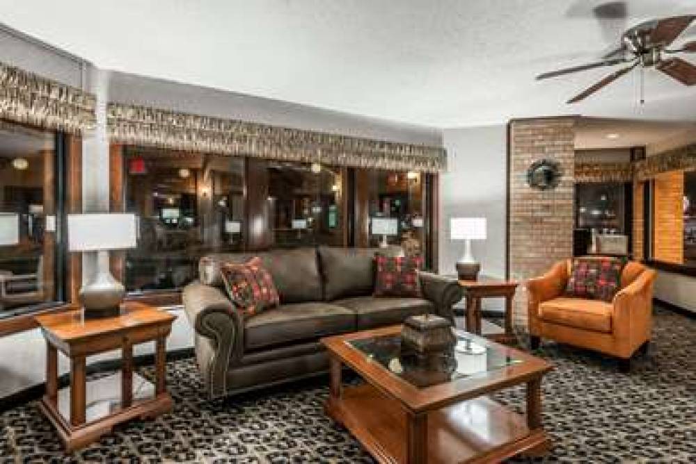 Baymont Inn & Suites Cambridge 2