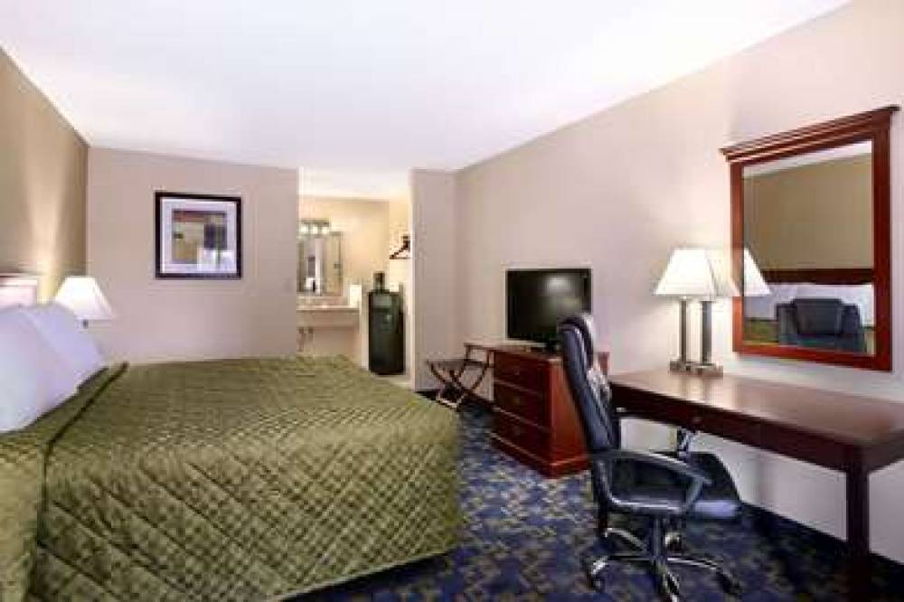 Baymont Inn & Suites Chocowinity/Washington 5