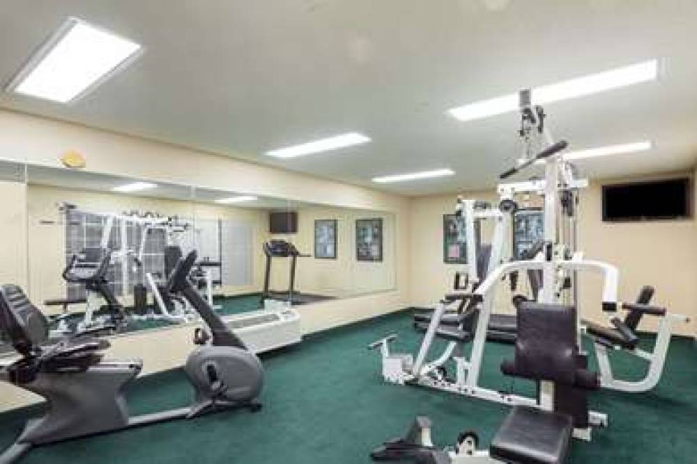 Baymont Inn & Suites Columbia Maury 3