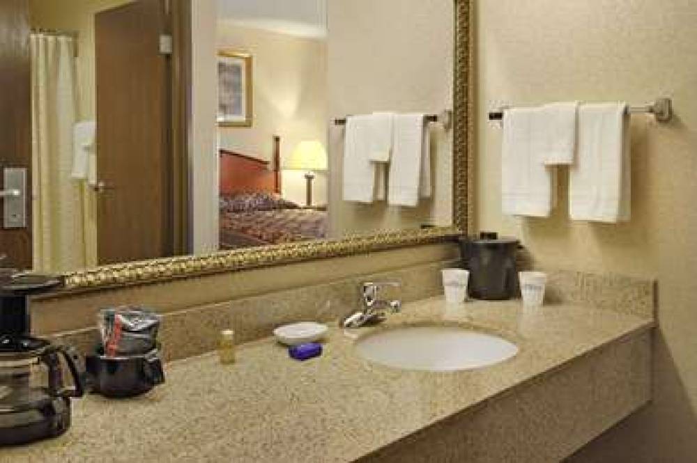 Baymont Inn & Suites Corydon 5