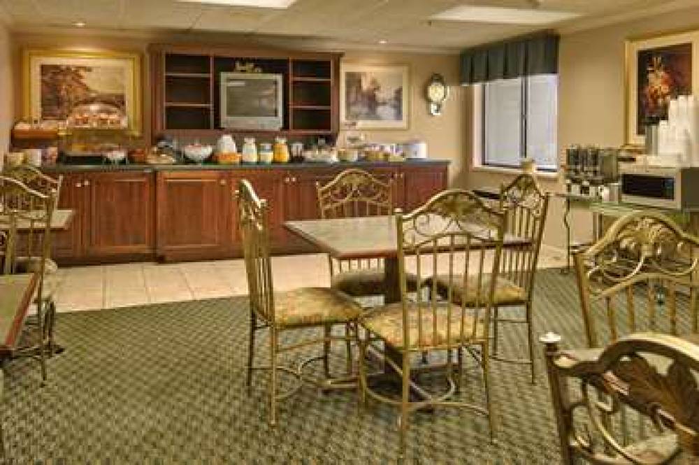 Baymont Inn & Suites Corydon 10