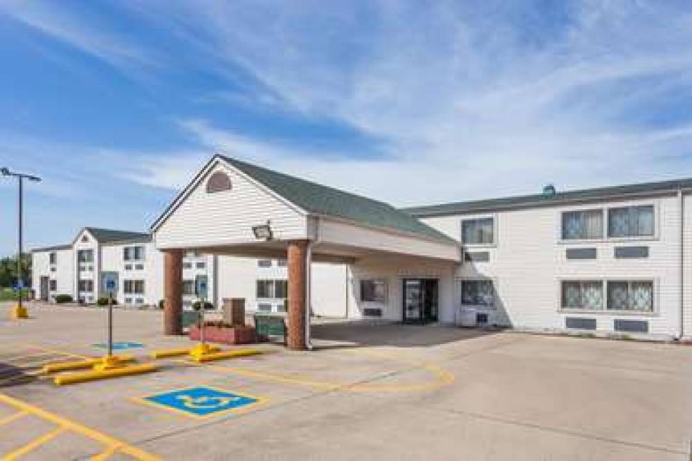 Baymont Inn & Suites Decatur 2