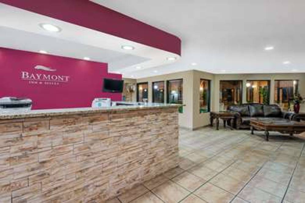 Baymont Inn & Suites Enid 2