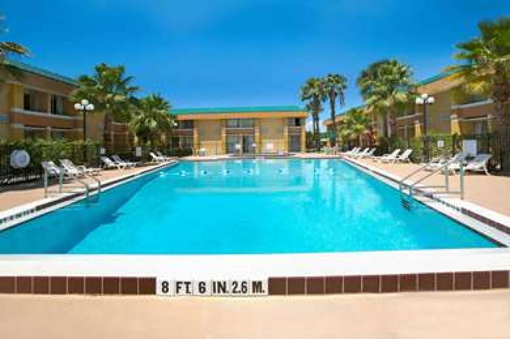 Baymont Inn & Suites Florida Mall 7